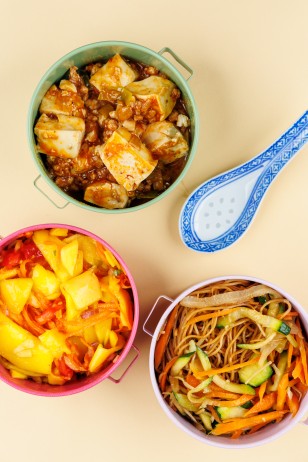 Mapo tofu, salade de mangues, nouilles